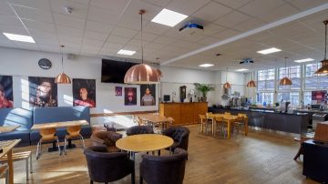 Plafonnier de désinfection aérienne supérieure par UV-C