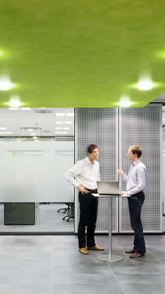 Points de rendez-vous au sein des bureaux d'Audi, en Allemagne, mis en lumière par une solution d'éclairage de Philips  