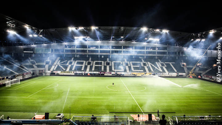 Philips Lighting permet tant aux joueurs qu'aux spectateurs de jouir d'une bonne visibilité au Ghelamco Arena, en Belgique