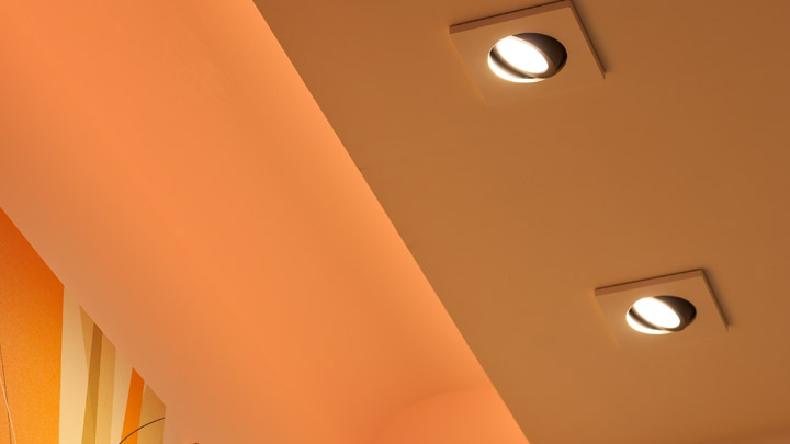 Le spot d’ambiance LED HealWell Philips améliore l’expérience du patient et facilite le déplacement des équipes de soins