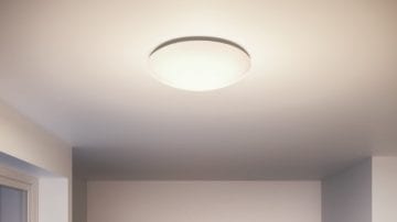 Plafonnier dans une entrée